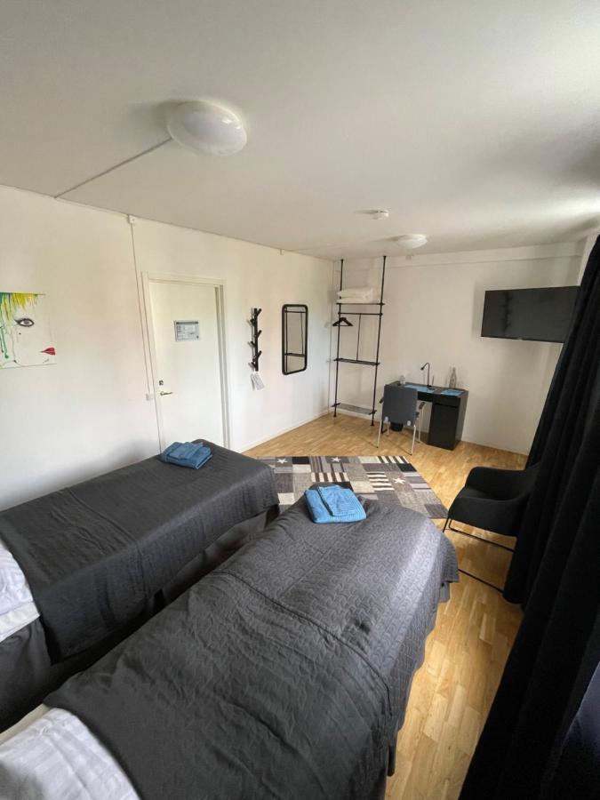 Dentas Hotell Raivi Hoting Esterno foto