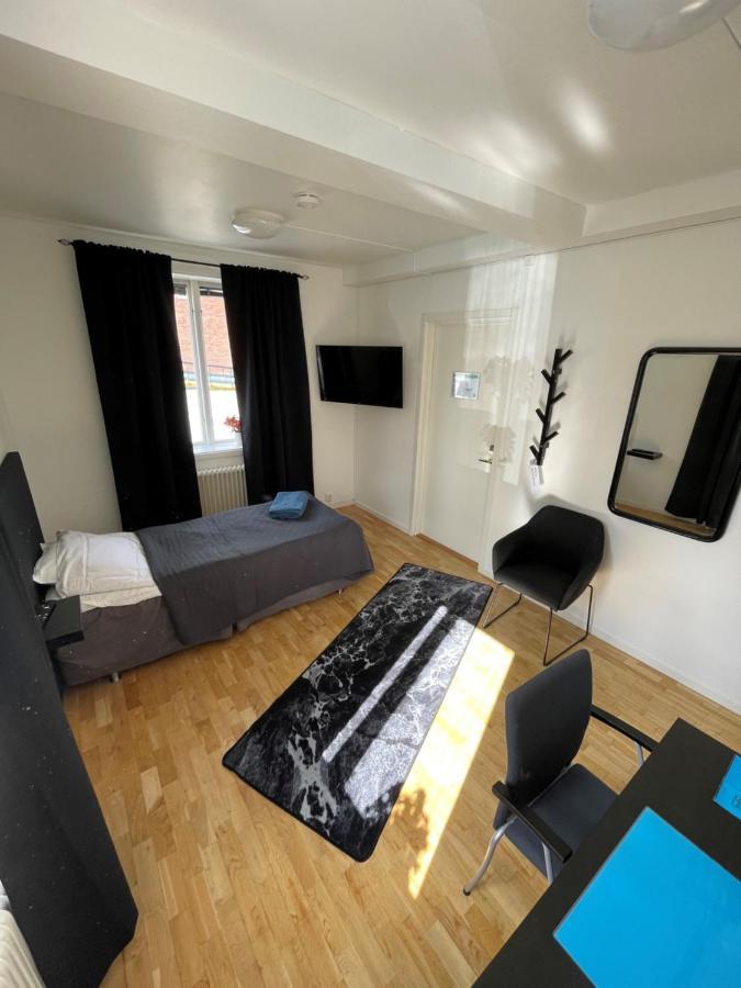 Dentas Hotell Raivi Hoting Esterno foto
