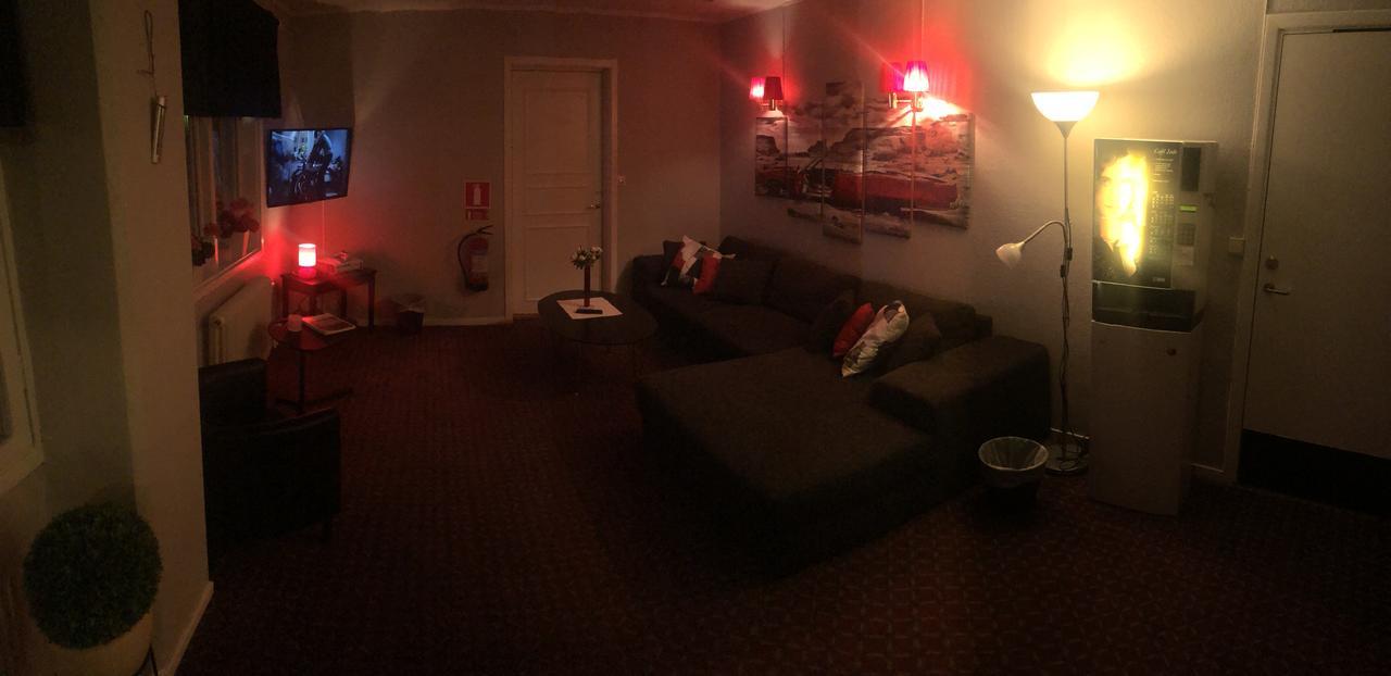 Dentas Hotell Raivi Hoting Esterno foto